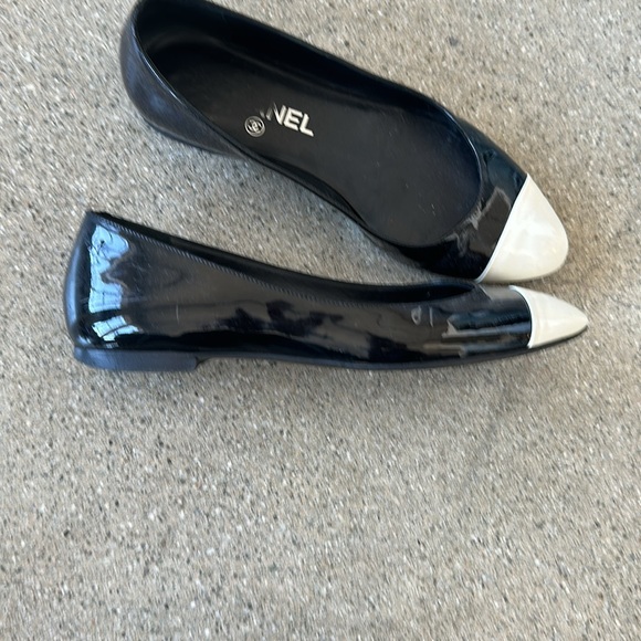 Vintage Chanel ballet flats 37.5 - Picture 5 of 7